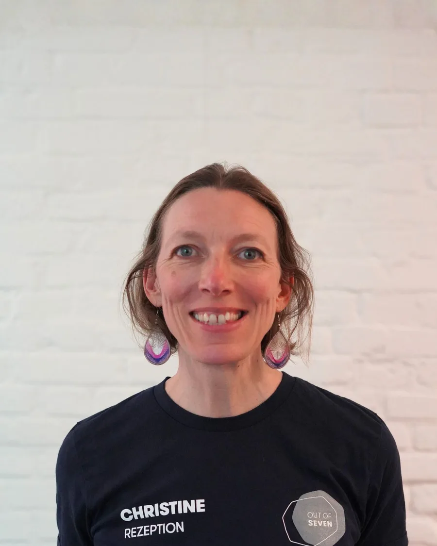 Porträt von Christine, Office bei Out of Seven