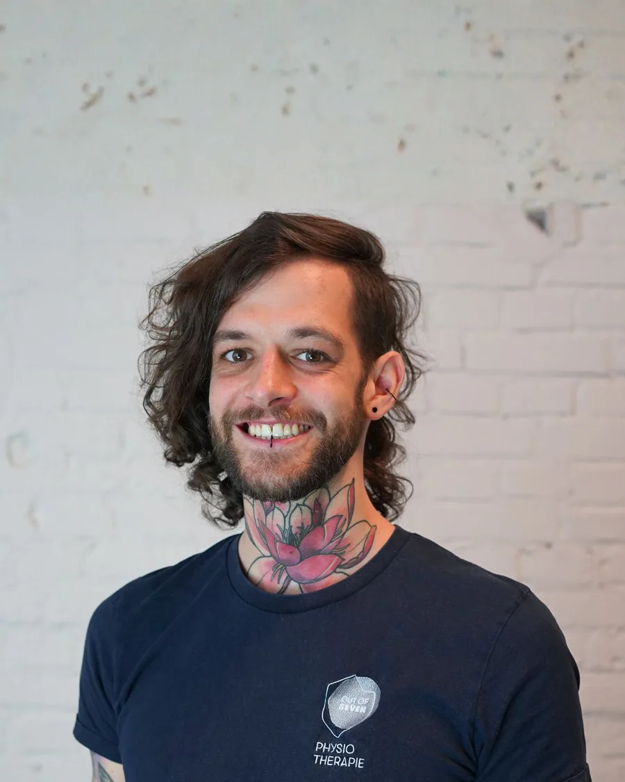Porträt von Francesco Haniotes, Personalleitung, Physiotherapeut & Manualtherapeut bei Out of Seven