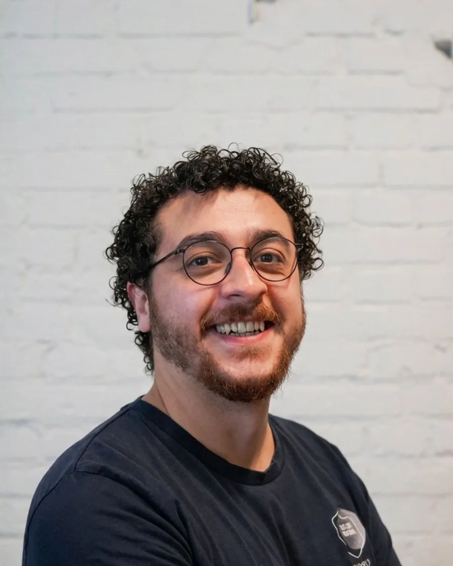 Porträt von Saher Abdulraouf, Physiotherapeut bei Out of Seven