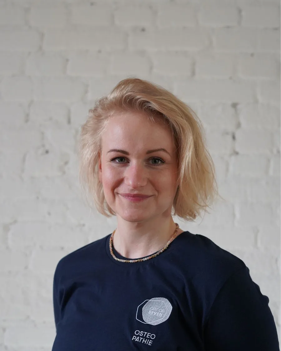 Porträt von Susanne Gude, Osteopathin, Kinder- und Babyosteopathin bei Out of Seven