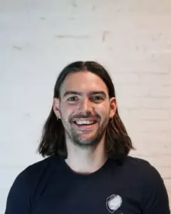 Porträt von Antonio Meridda, Inhaber & Physiotherapeut bei Out of Seven