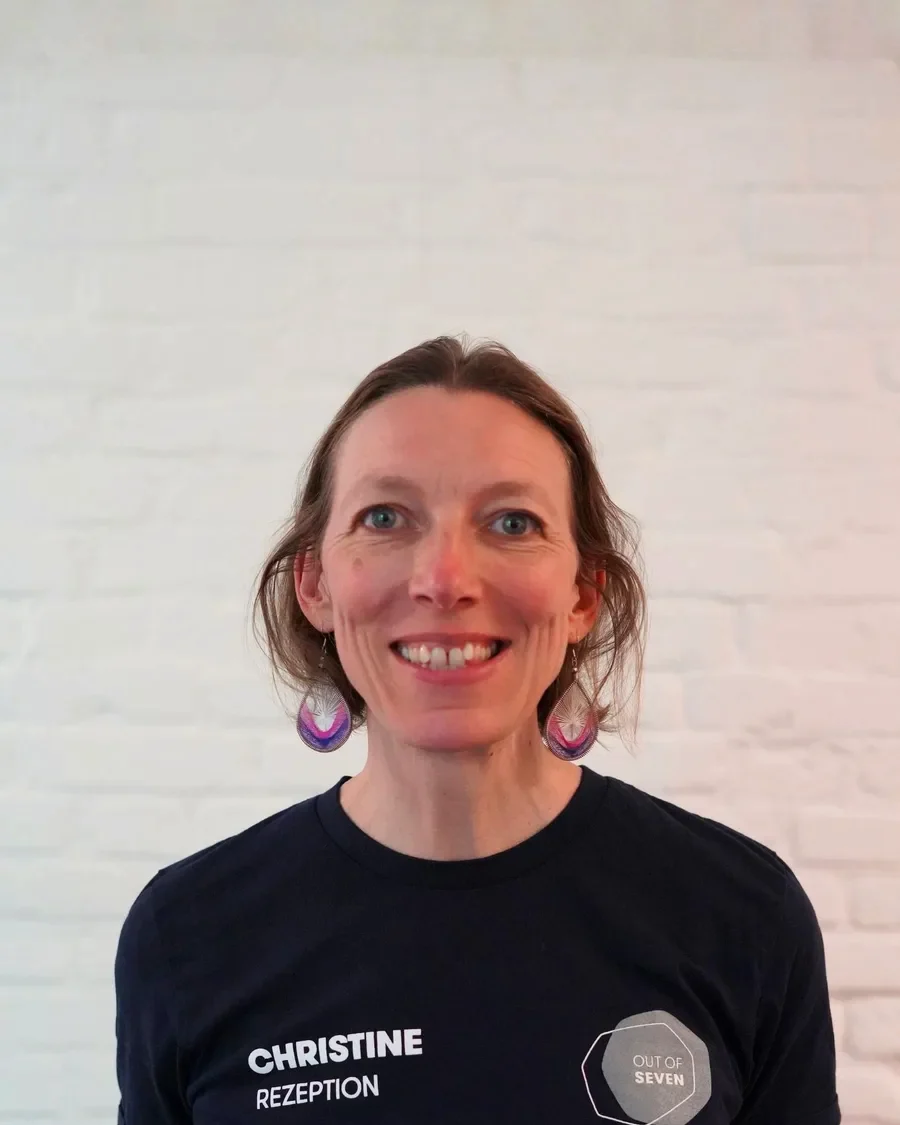 Porträt von Christine, Office bei Out of Seven