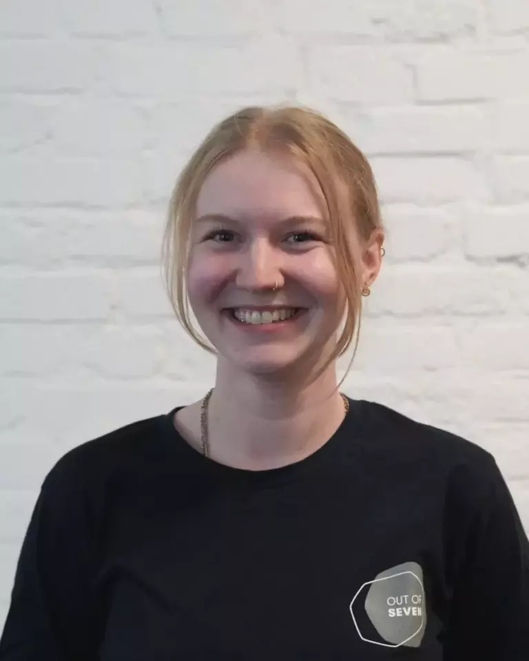 Porträt von Ella Wood, Physiotherapeutin bei Out of Seven