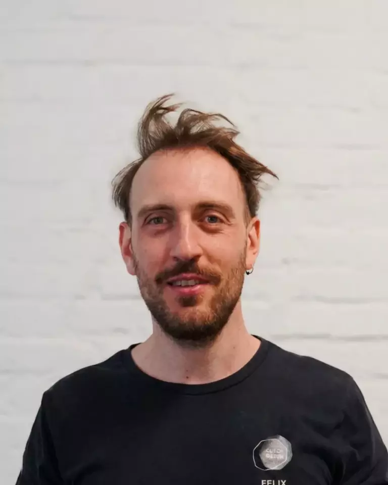 Porträt von Felix Weichselfelder, Osteopath & Physiotherapeut bei Out of Seven